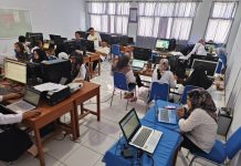 Guru SMKN 2 Soppeng Ikut Berpartisipasi Pada Pengisian Survey Lingkungan Belajar